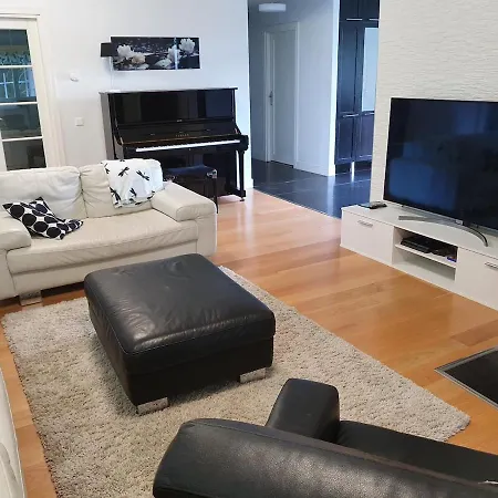 Willa Aurora, Big House With Warmed Outside Pool And Jacuzzi