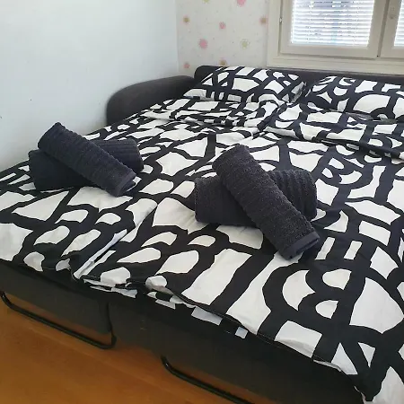 Aurora, Big House With Warmed Outside Pool And Jacuzzi Villa